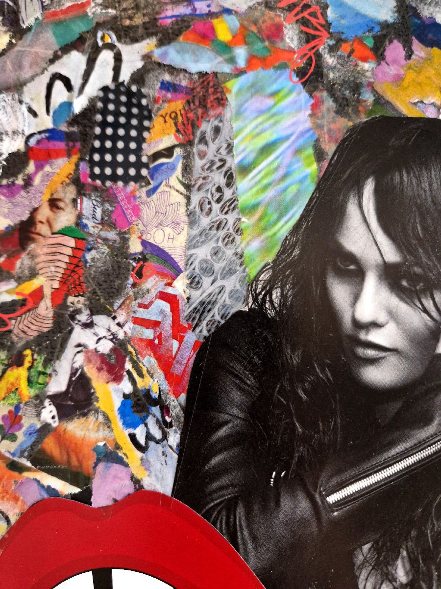 Editions d'art de FLOREPEA a pour titre Redlips Vanessa style graphique dim : FLOREPEAprix:300