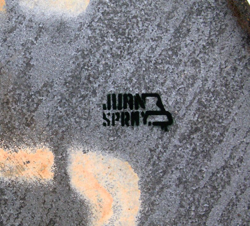 Sculpture de JUAN SPRAY a pour titre SANS TITRE style graphique dim : JUAN SPRAYprix:600