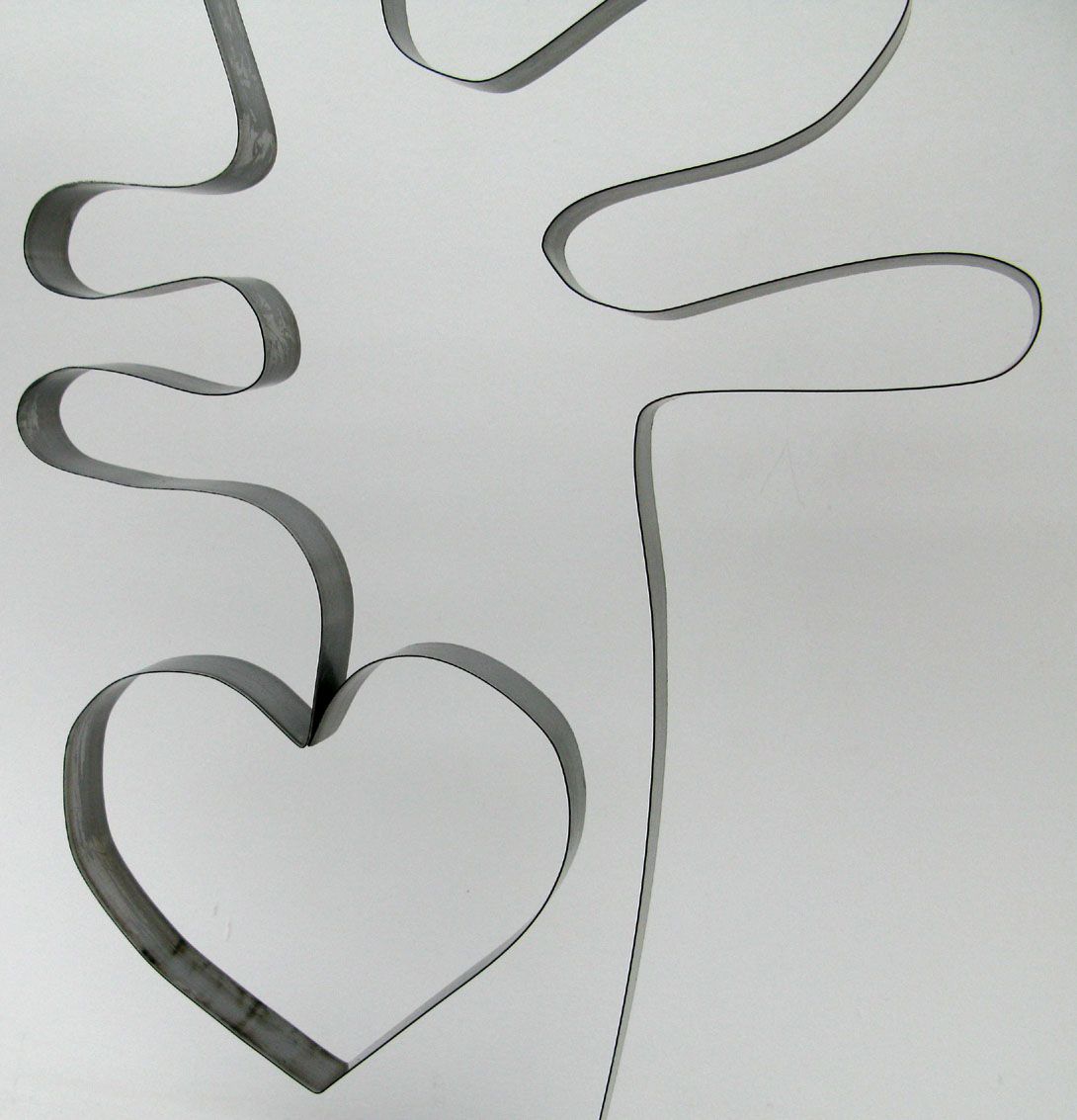 Sculpture de JPHI a pour titre Coeur mobil style figuratif dim : JPHIprix:300