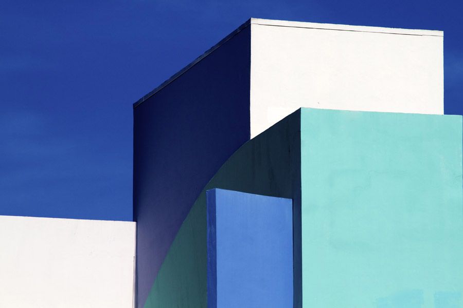 Photo de SERGE DRAI a pour titre CUBES style figuratif dim : SERGE DRAIprix:60