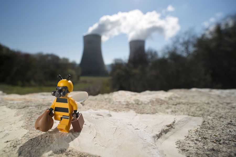 Photo de SAMSOFY a pour titre NUCLEAR style graphique dim : SAMSOFYprix: