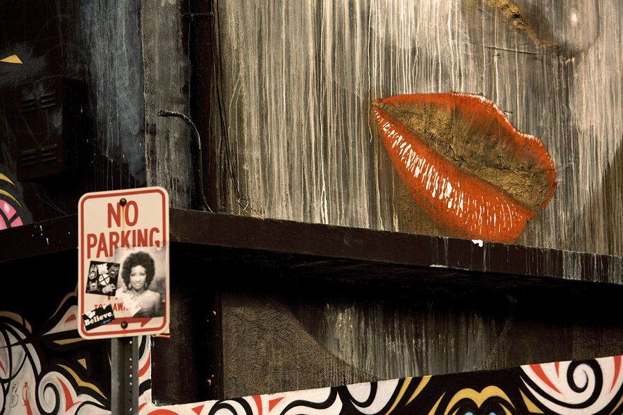 Photo de SERGE DRAI a pour titre READ MY LIPS style figuratif dim : SERGE DRAIprix:60
