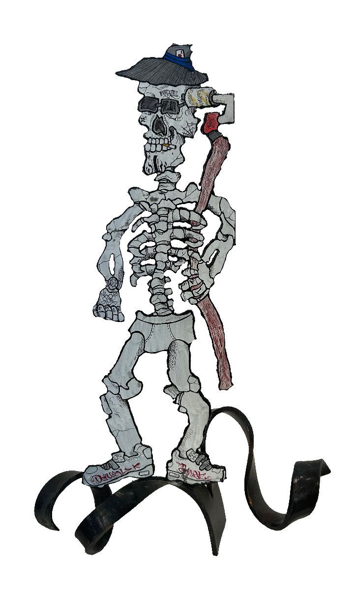 Sculpture de EMER a pour titre Slipskull style graphique dim : EMERprix:170