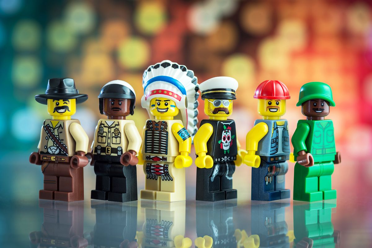 Photo de SAMSOFY a pour titre VILLAGE PEOPLE style graphique dim : SAMSOFYprix:60