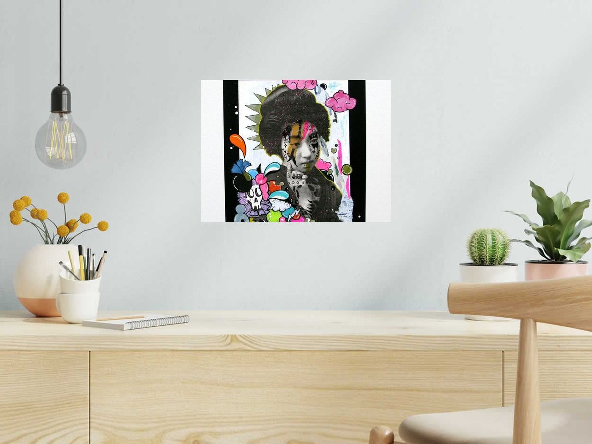 Dessin TOXIC SERIE GEISHA POP de LN LE PAPE dans un intérieur – 30 × 40 cm
