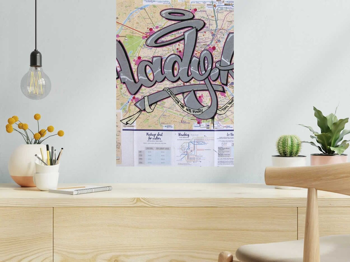 Dessin LADY K SUR PARIS de LADY K dans un intérieur – 6 × 42 cm