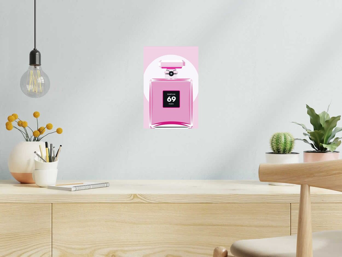 Estampe PARFUM 69 Paris de JMC dans un intérieur – 20 × 30 cm