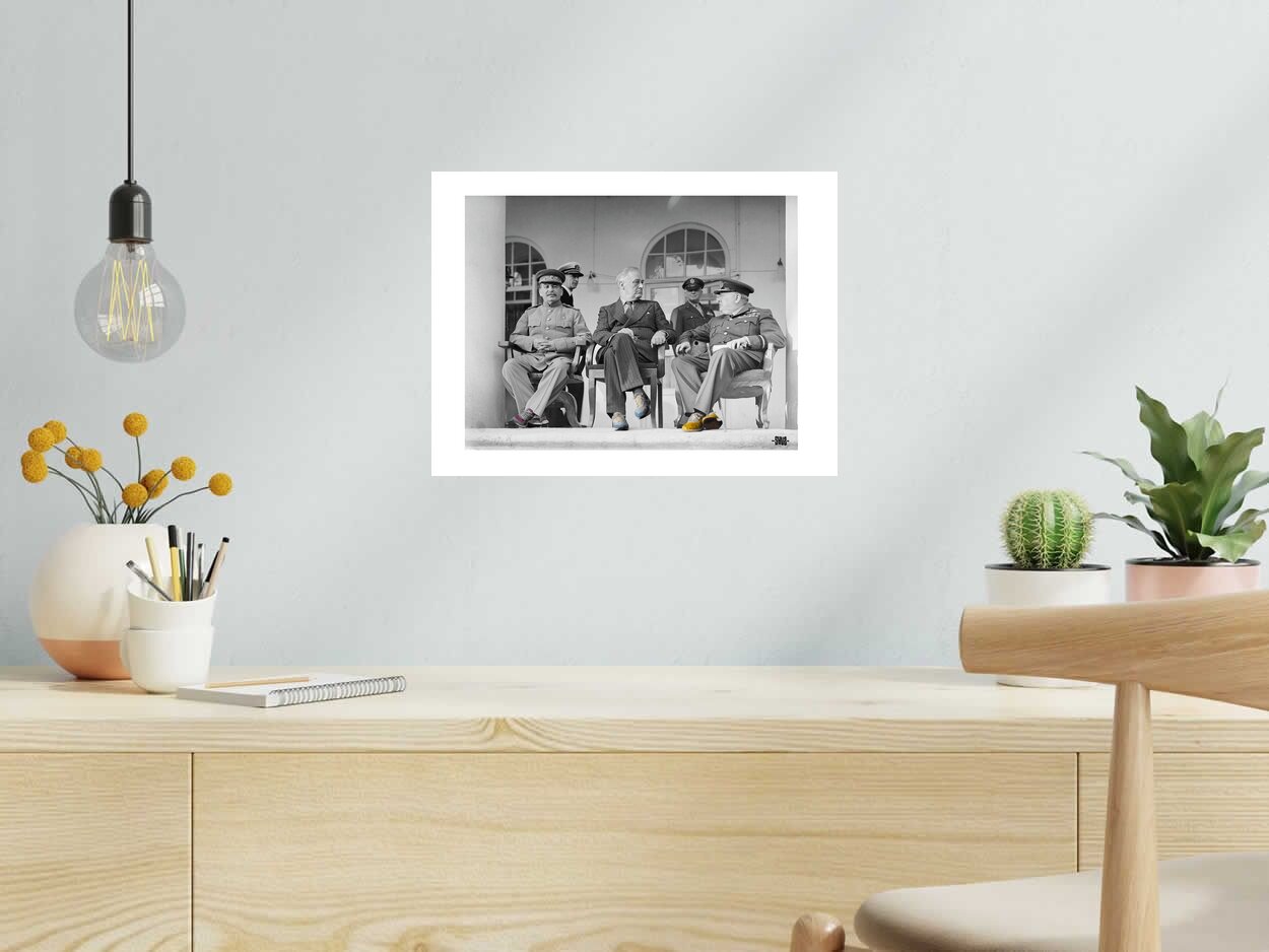 Estampe Sneakers Addict Conference de SHUZ dans un intérieur – 30 × 40 cm