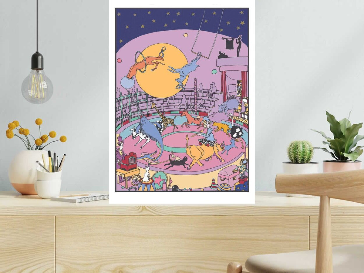 Estampe Le Cirque de Mark Temlett dans un intérieur – 50 × 70 cm
