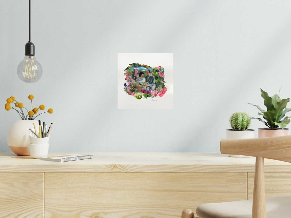 Estampe Birdy Valentin de FLOREPEA dans un intérieur – 24 × 24 cm