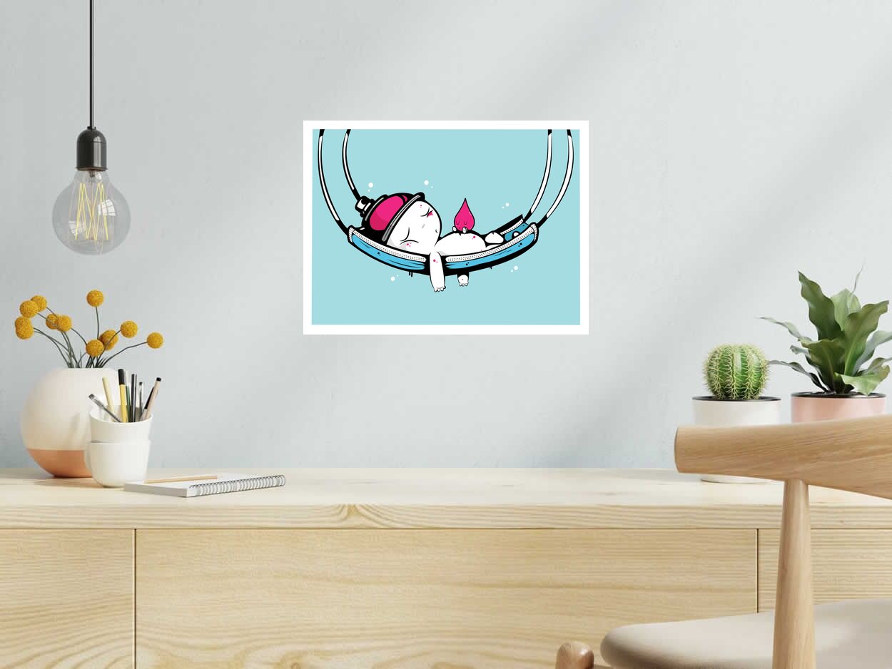 Estampe HAMASK BLUE de JUAN SPRAY dans un intérieur – 30 × 40 cm
