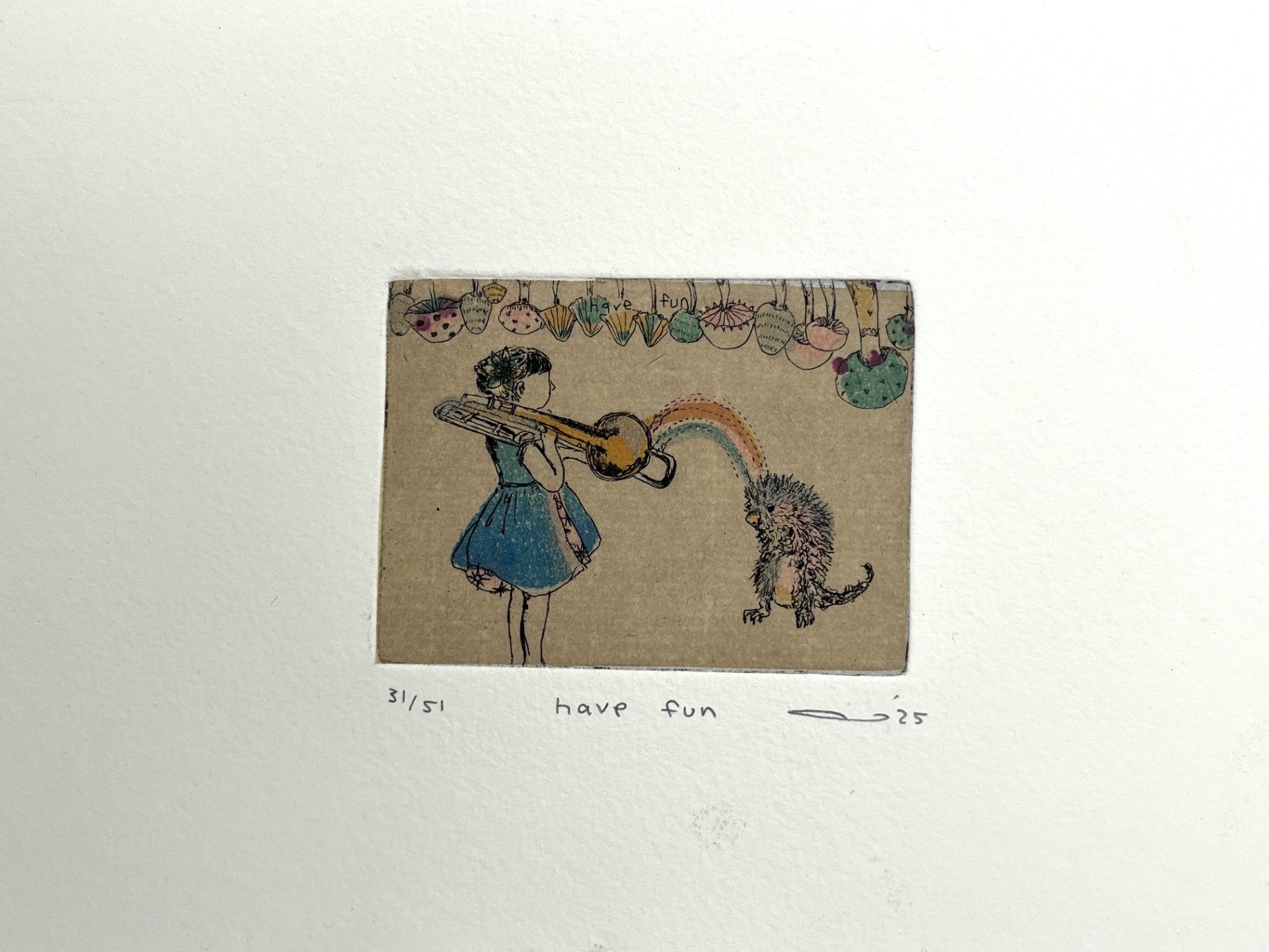 Gravure gravure petit format ocre have fun – ATSUKO ISHII – 21 × 15 cm