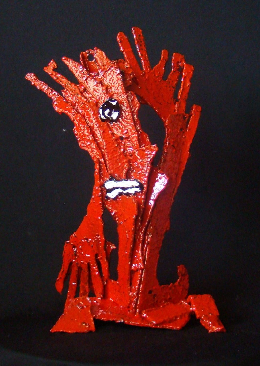 Sculpture de MICHADU a pour titre Hello Everybody style graphique dim : MICHADUprix:850
