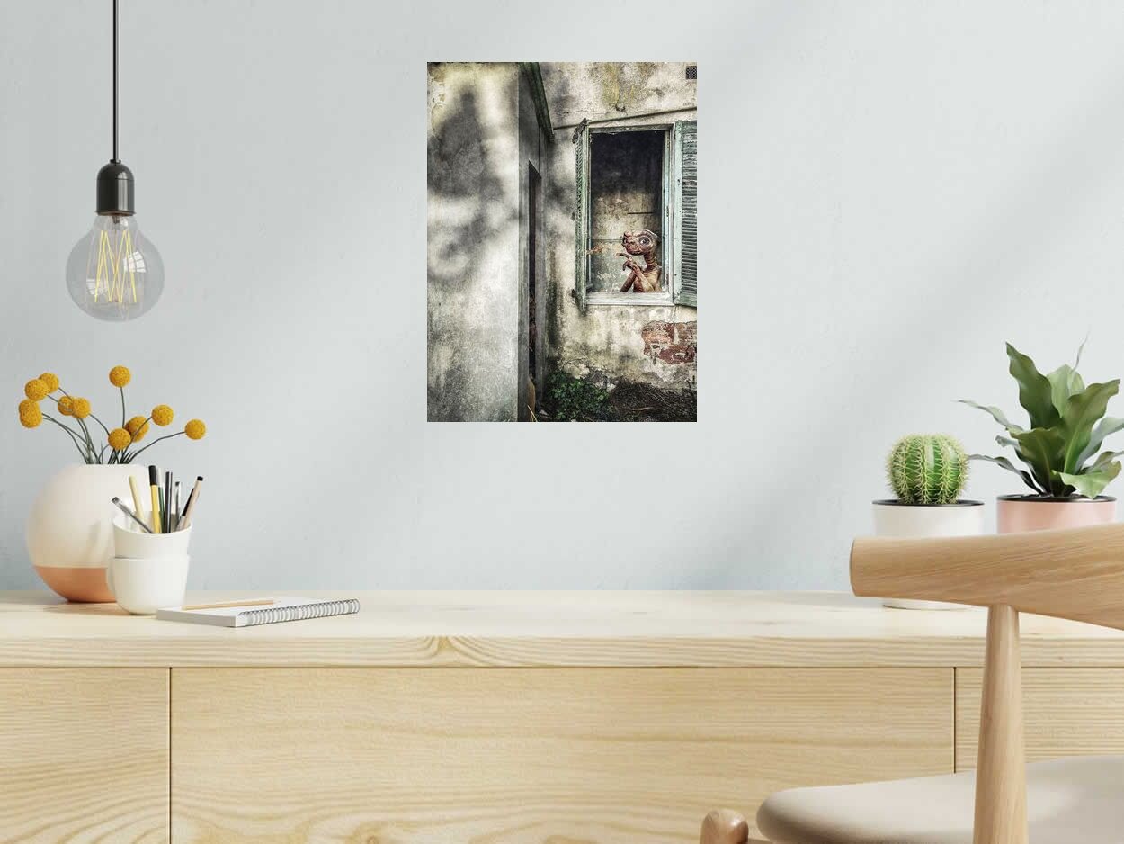 Editions d'art de OliR a pour titre ET still around style grapique, figurative dim : OliRprix:70