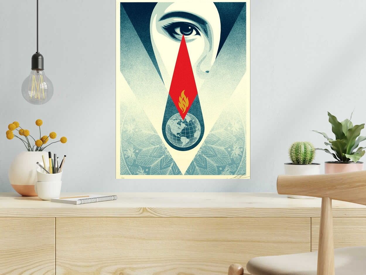 Editions d'art de OBEY : SHEPARD FAIREY a pour titre Tear flame style street pop art dim : OBEY : SHEPARD FAIREY prix:350