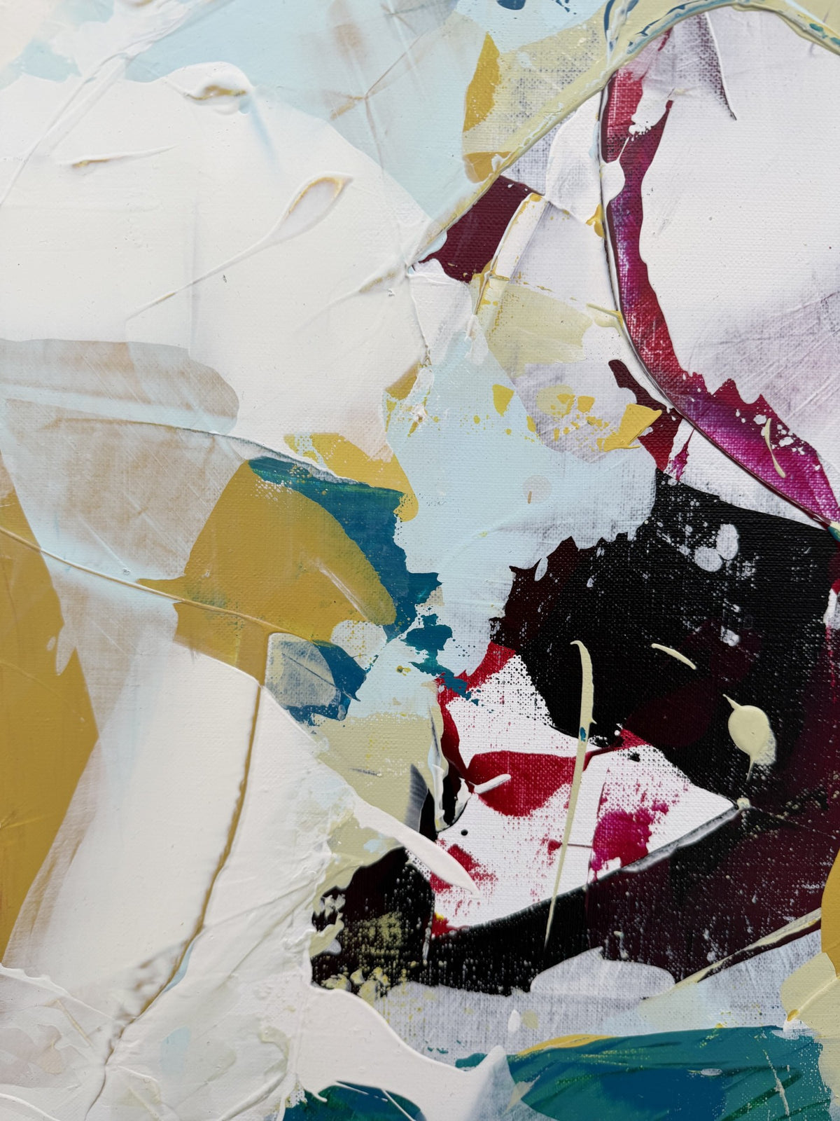 Peinture Plénitude 3 de CELINE WEBER dans un intérieur – 60 × 60 cm