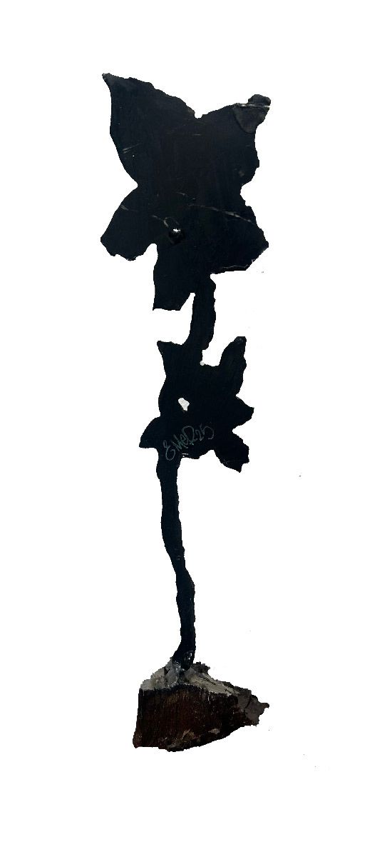 Sculpture de EMER a pour titre Deux petites fleurs (jaune et bordeau) style graphique dim : EMERprix:180