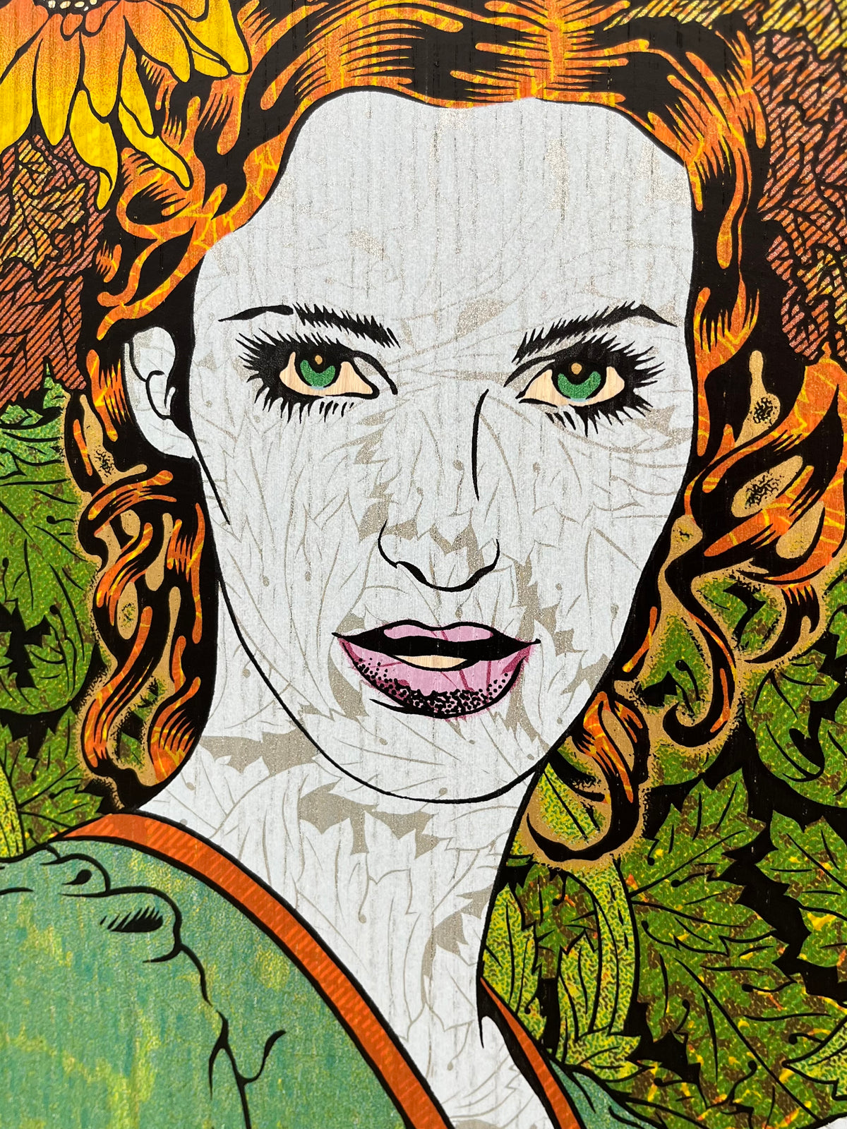 Serigraphie ANODOS wood panel AP de CHUCK SPERRY dans un intérieur – 45 × 83 cm