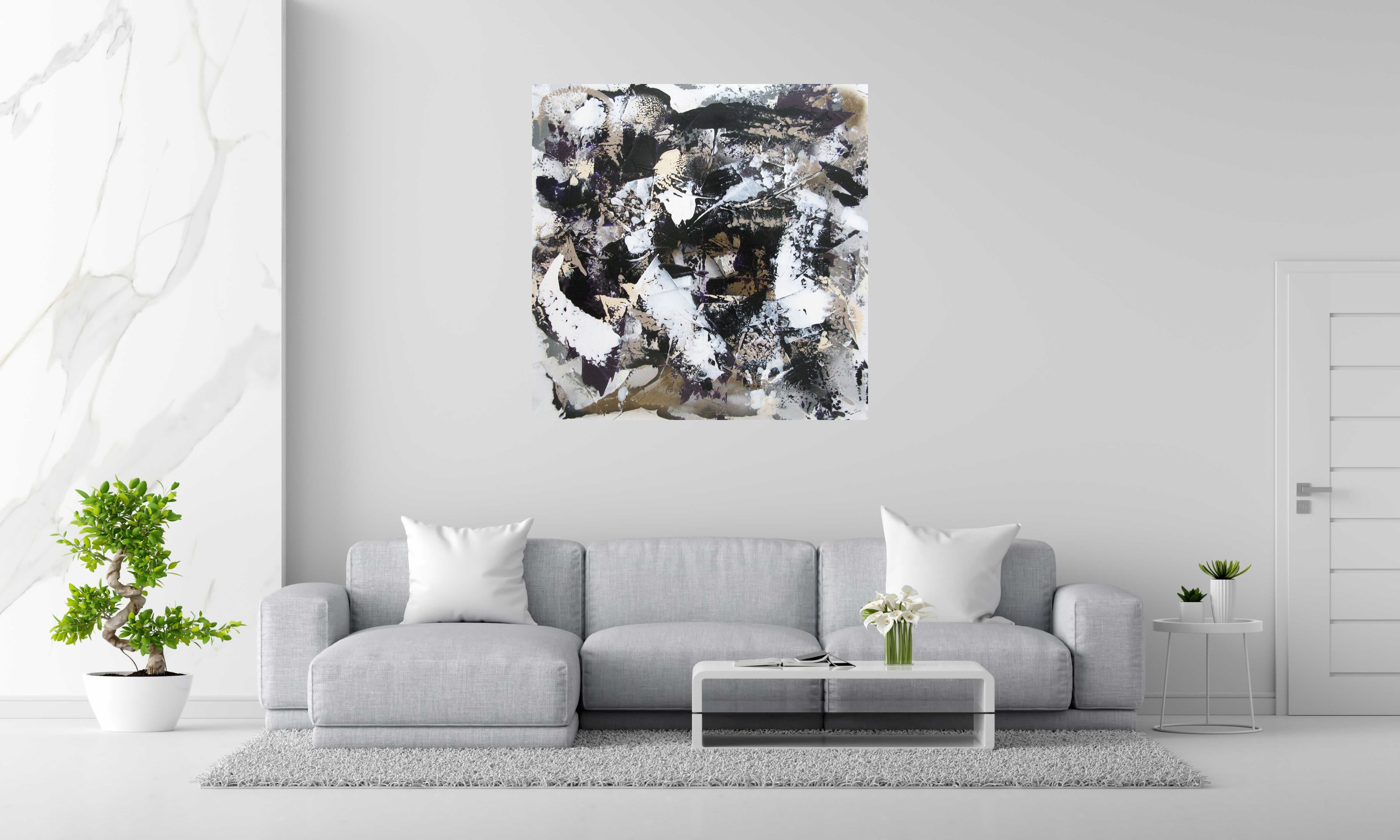 Tableau SHADOW de CELINE WEBER dans un intérieur – 120 × 120 cm