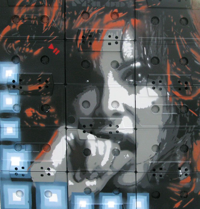 Tableau street art petit format Pièce unique STREET ART: Sans contrefaçon – MR MELODY – 30 × 32 cm