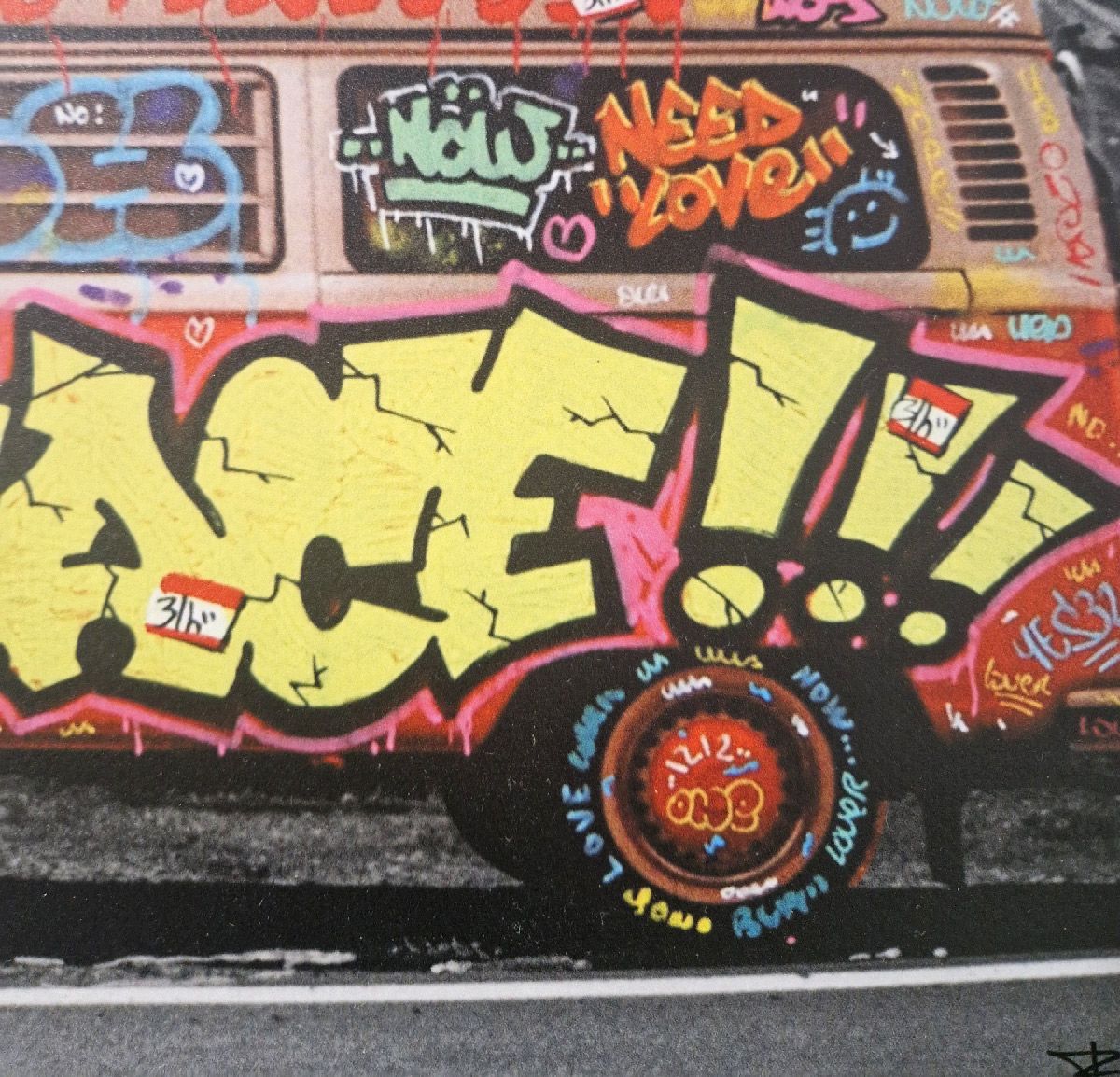 Tableau de BLACH a pour titre  Combi 2 WW style graffiti, street art dim : BLACHprix:90
