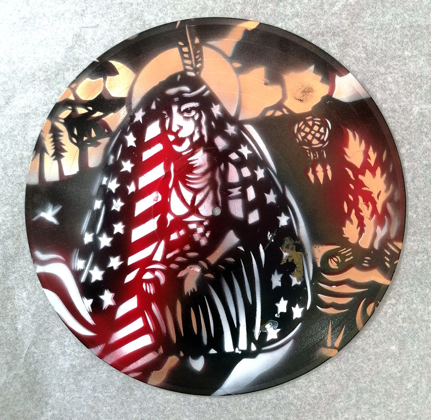 Sculpture de ARTISTE OUVRIER a pour titre  AMERICA style figuratif dim : ARTISTE OUVRIERprix:200
