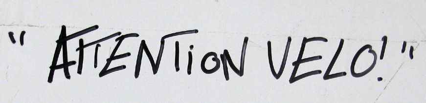 Tableau de ENCS a pour titre  Attention vélo style graffiti, street art dim : ENCSprix:400