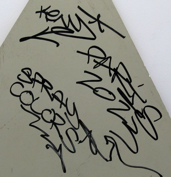 Tableau de KENY a pour titre  Spray colors style graffiti, street art dim : KENYprix:400