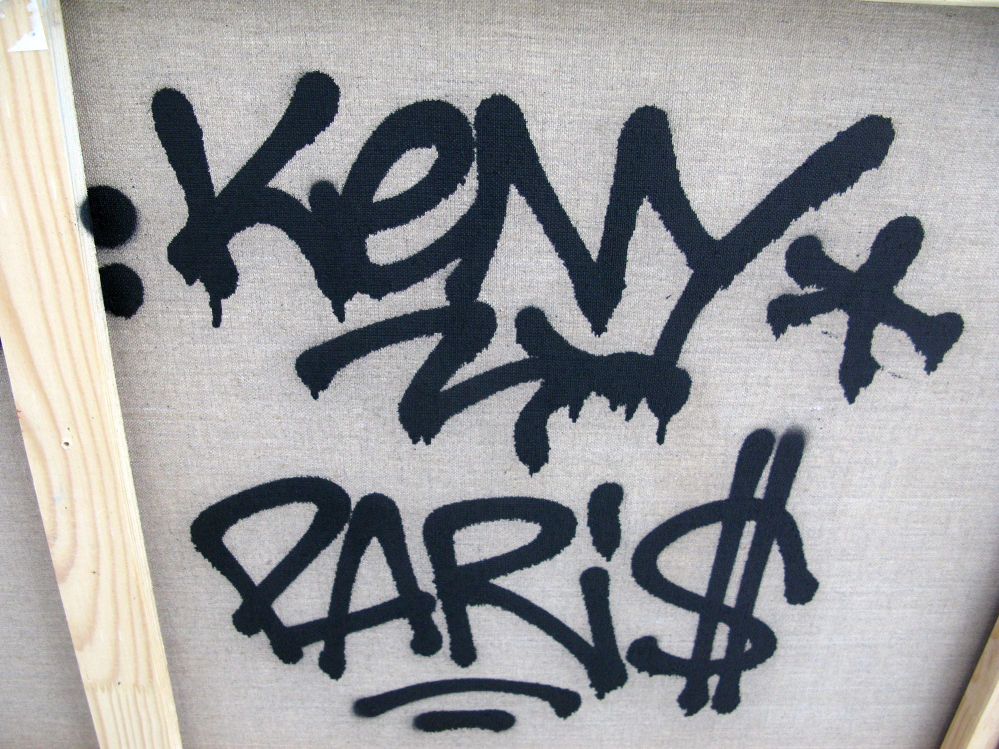 Tableau de KENY a pour titre  Spray Art style graffiti, street art dim : KENYprix:800