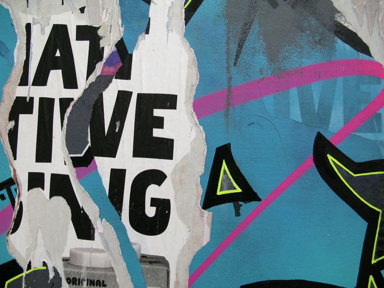 Tableau de KENY a pour titre  Twins style graffiti, street art dim : KENYprix:1000