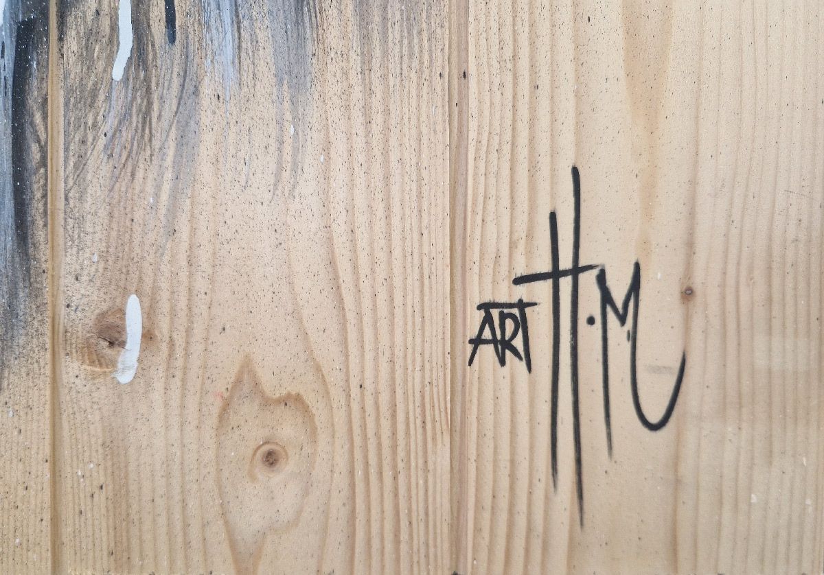 Tableau de ART HM a pour titre  Loup sur Bois style figuratif, graphique dim : ART HMprix:1000