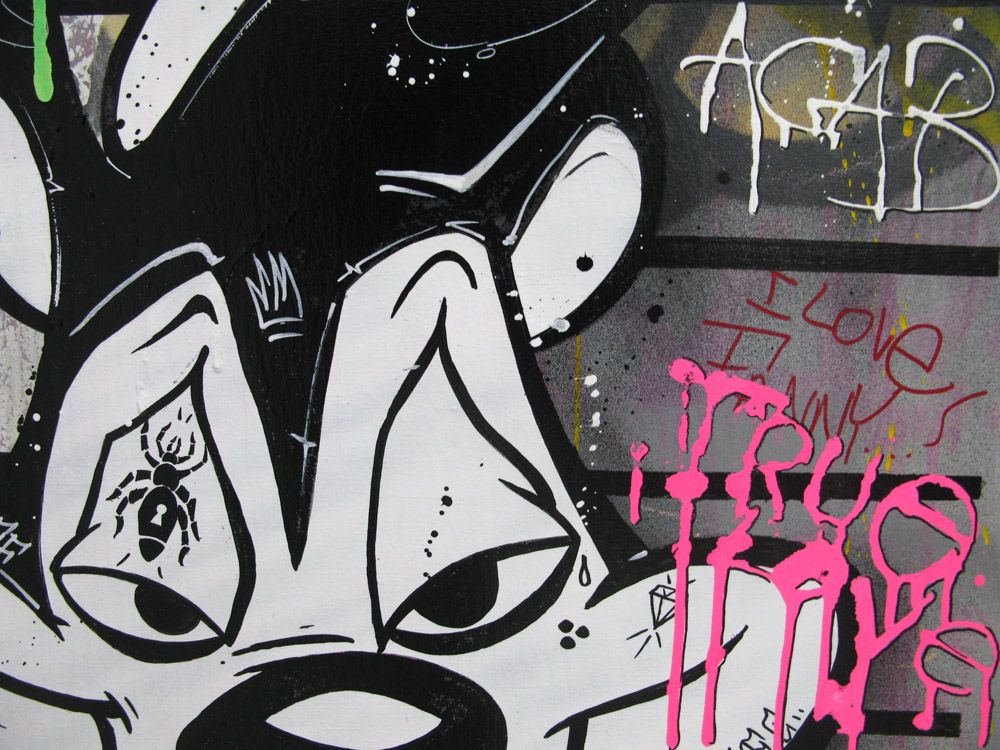 Tableau de JUG a pour titre  love and jail style street pop art dim : JUGprix:700