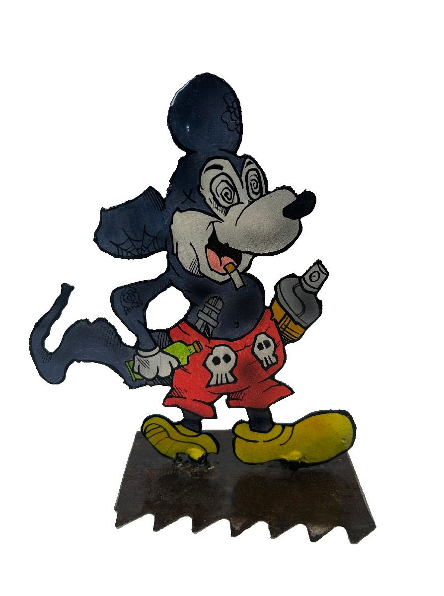 Sculpture de EMER a pour titre  Mickey style graphique dim : EMERprix:160