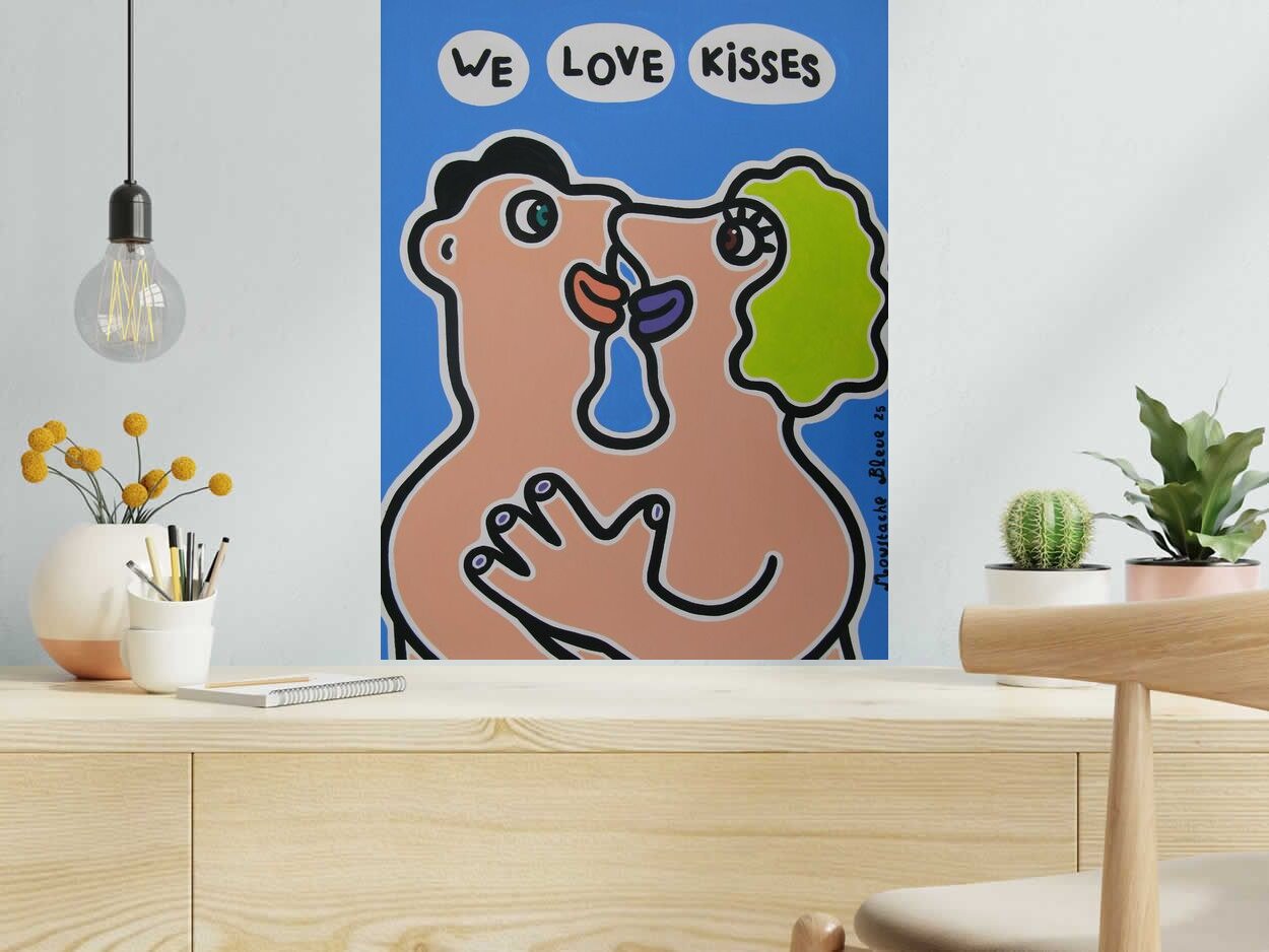 Dessin We love kisses 3 de MOUSTACHE BLEUE dans un intérieur – 50 × 65 cm