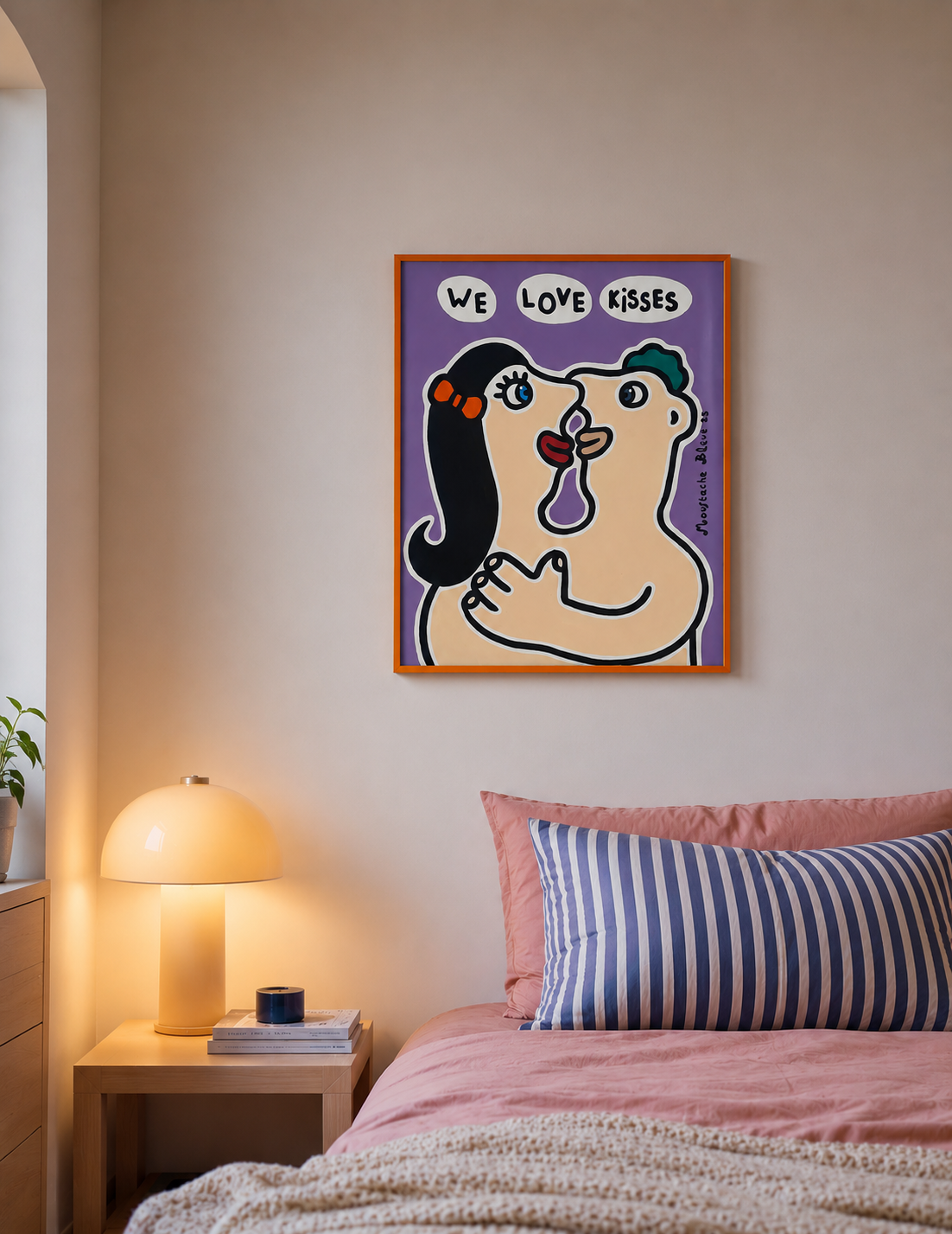 Dessin We love kisses de MOUSTACHE BLEUE dans un intérieur – 50 × 65 cm