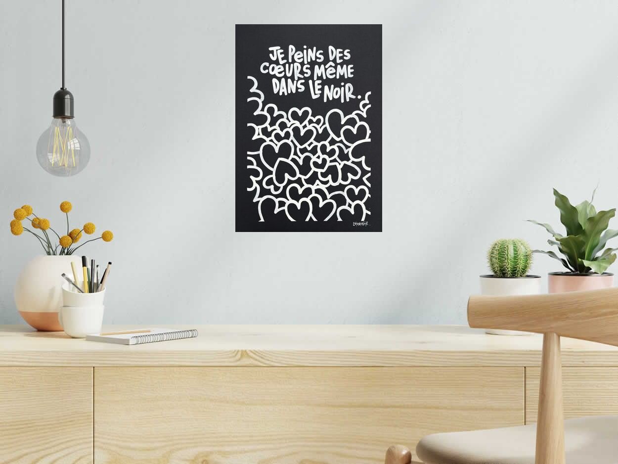 Dessin Même dans le noir de L'OISEAU NOIR dans un intérieur – 30 × 40 cm