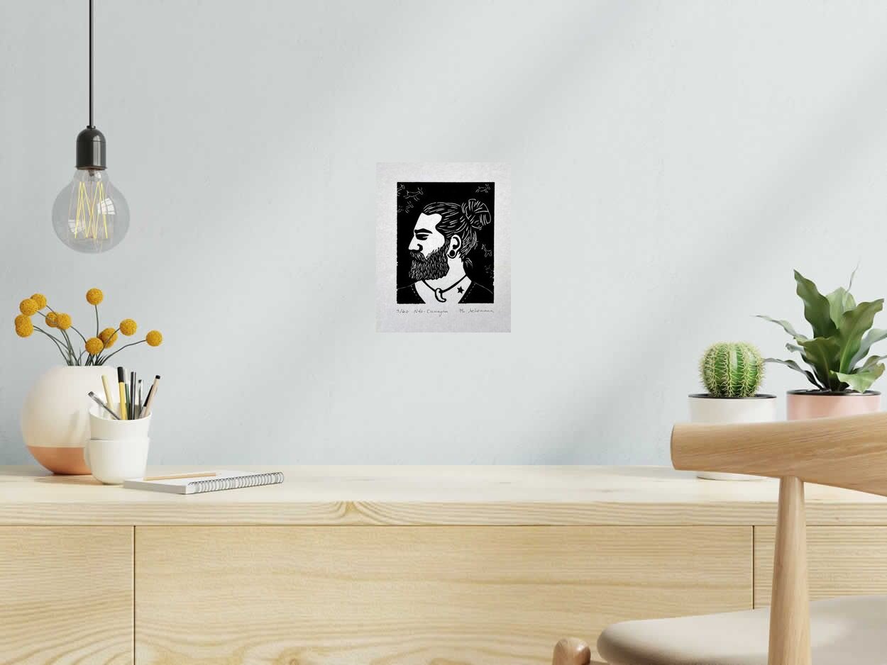 Dessin NEO CROMAGNON de PHILIPPE ACHERMANN dans un intérieur – 24 × 19 cm