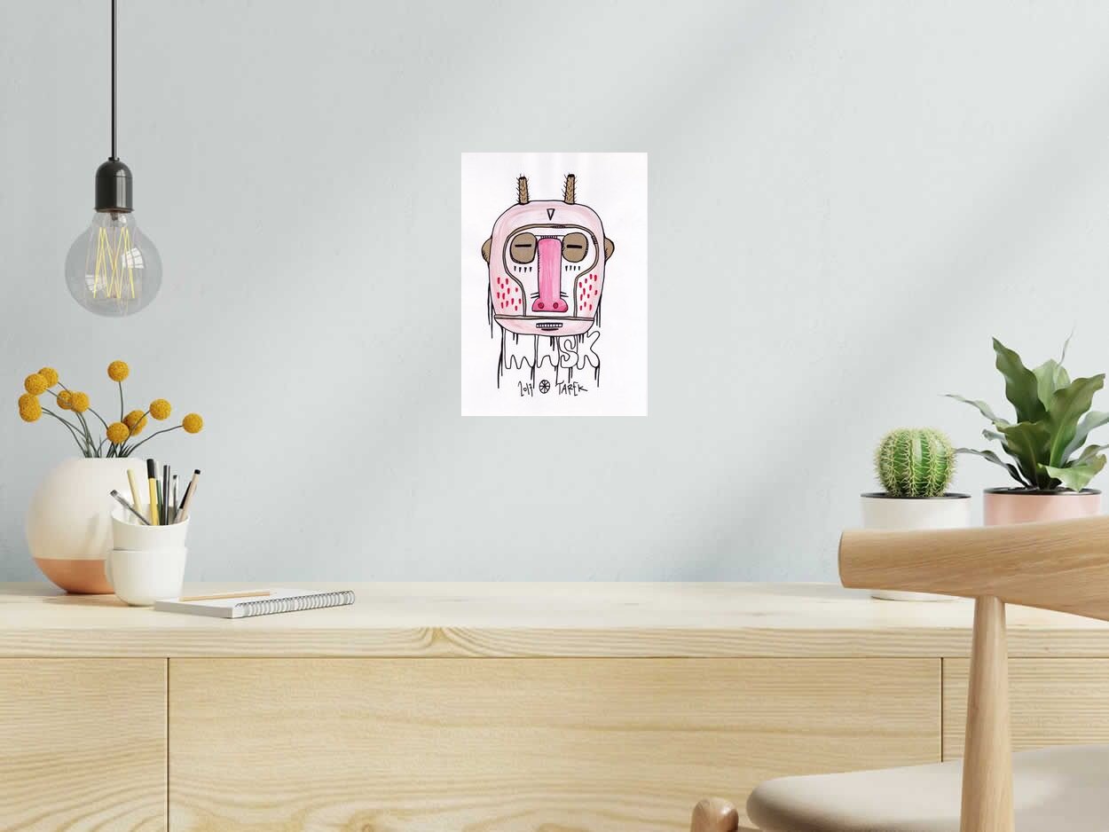Dessin DRIPPY MASK de TAREK dans un intérieur – 7 × 21 cm
