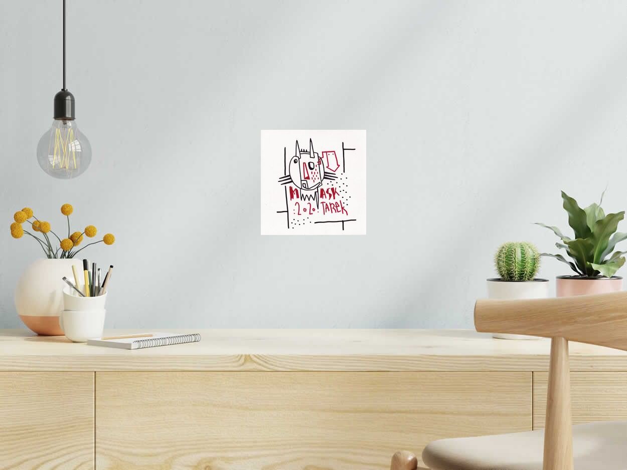 Dessin MASK de TAREK dans un intérieur – 21 × 21 cm