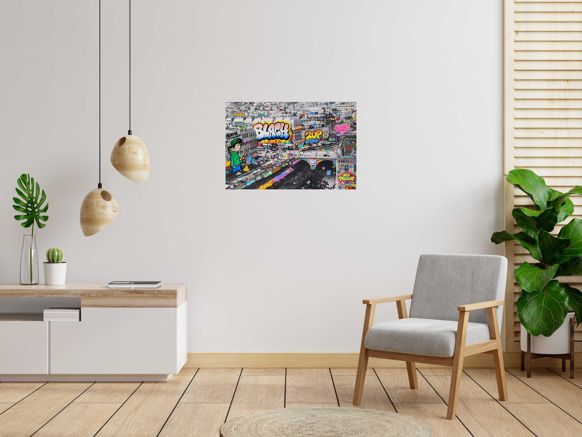 Digigraphie Paris Bande déssinée Vertical XL de BLACH dans un intérieur – 90 × 60 cm
