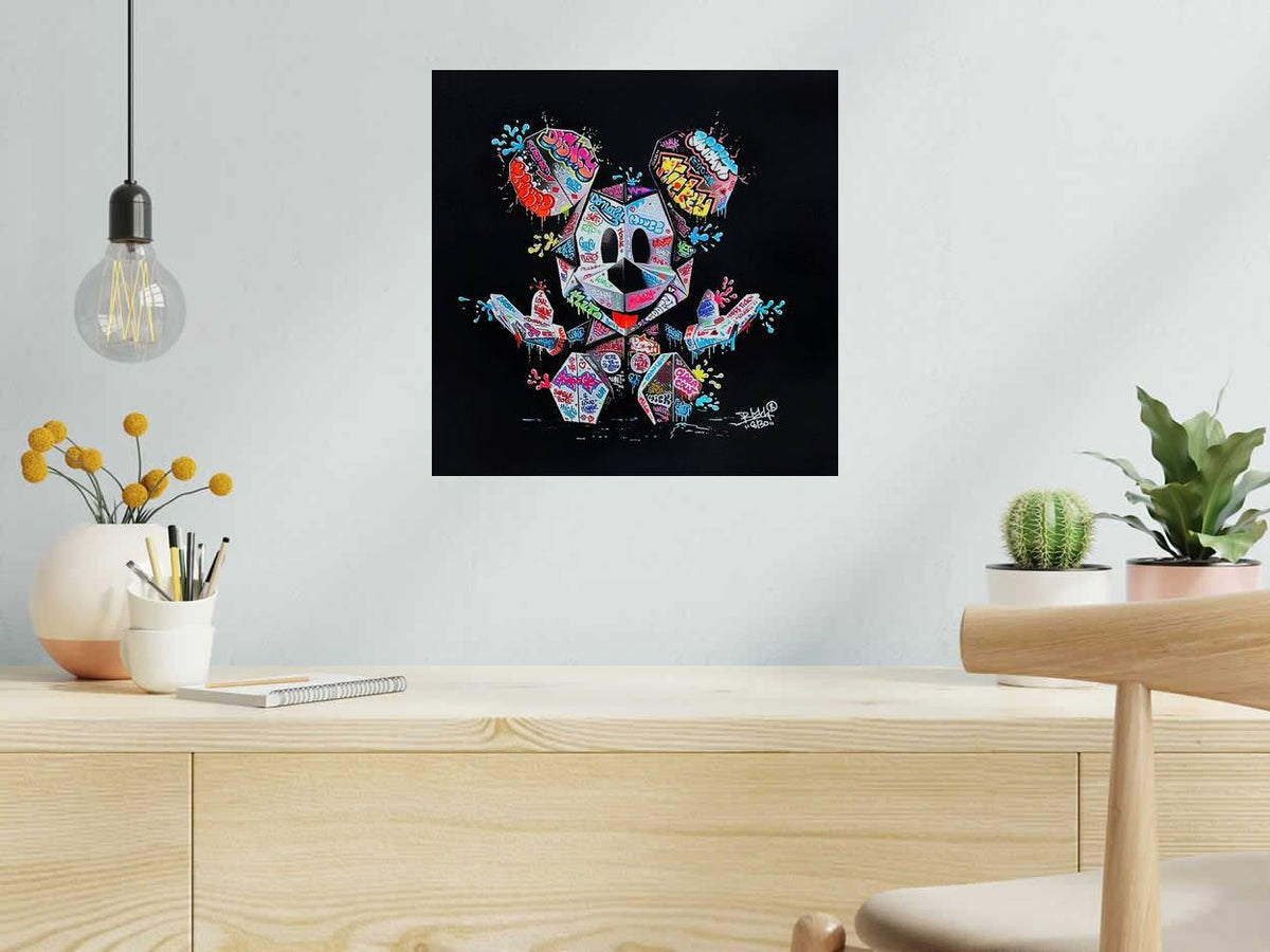 Digigraphie Mickey Origami de BLACH dans un intérieur – 40 × 40 cm