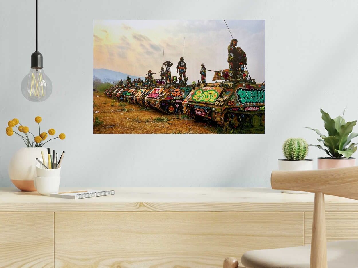 Estampe Tank de la Paix de BLACH dans un intérieur – 40 × 60 cm