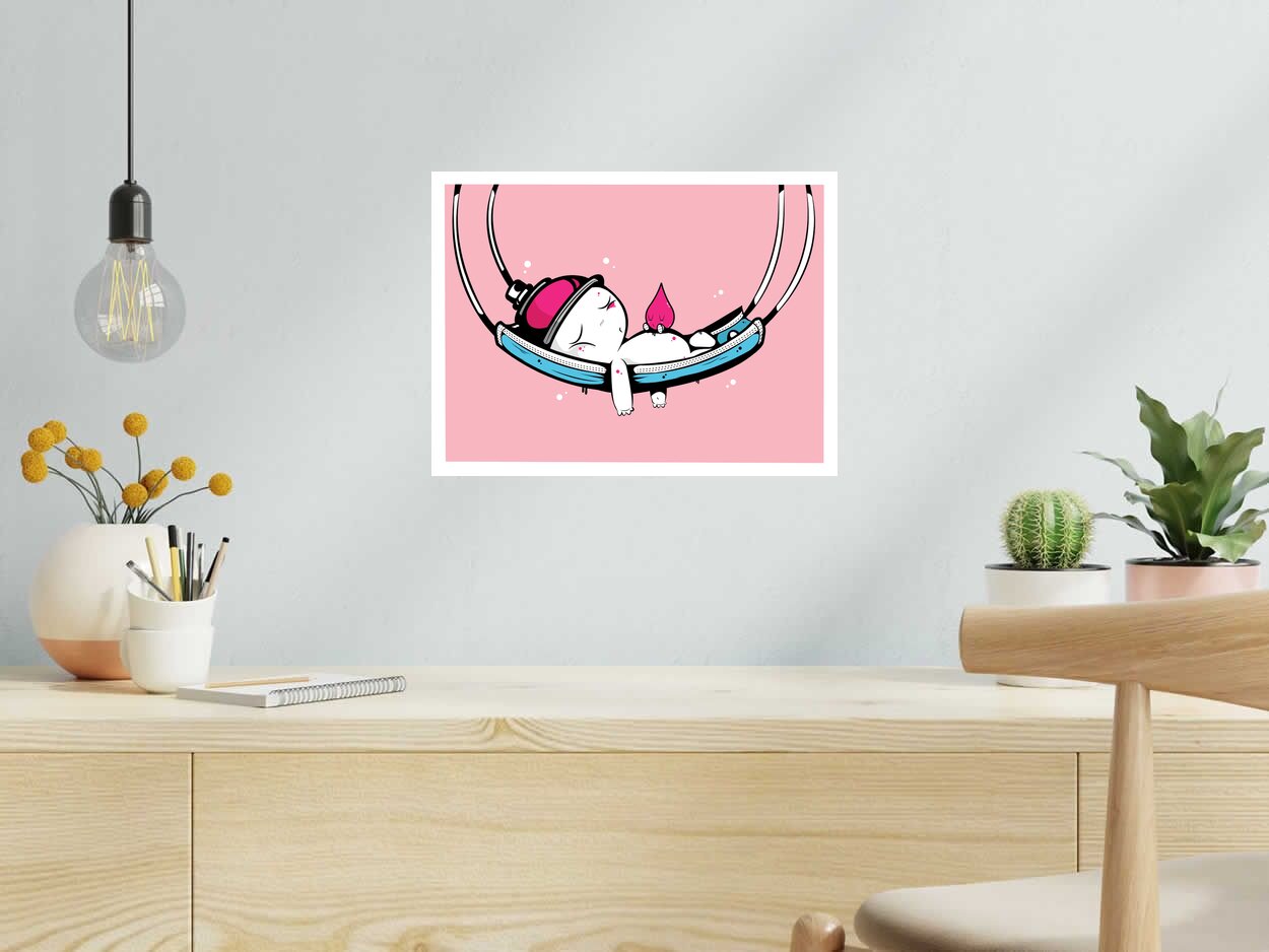 Estampe HAMASK PINK de JUAN SPRAY dans un intérieur – 30 × 40 cm