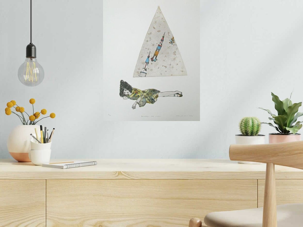 Gravure BETWEEN THE LINES de ATSUKO ISHII dans un intérieur – 40 × 50 cm