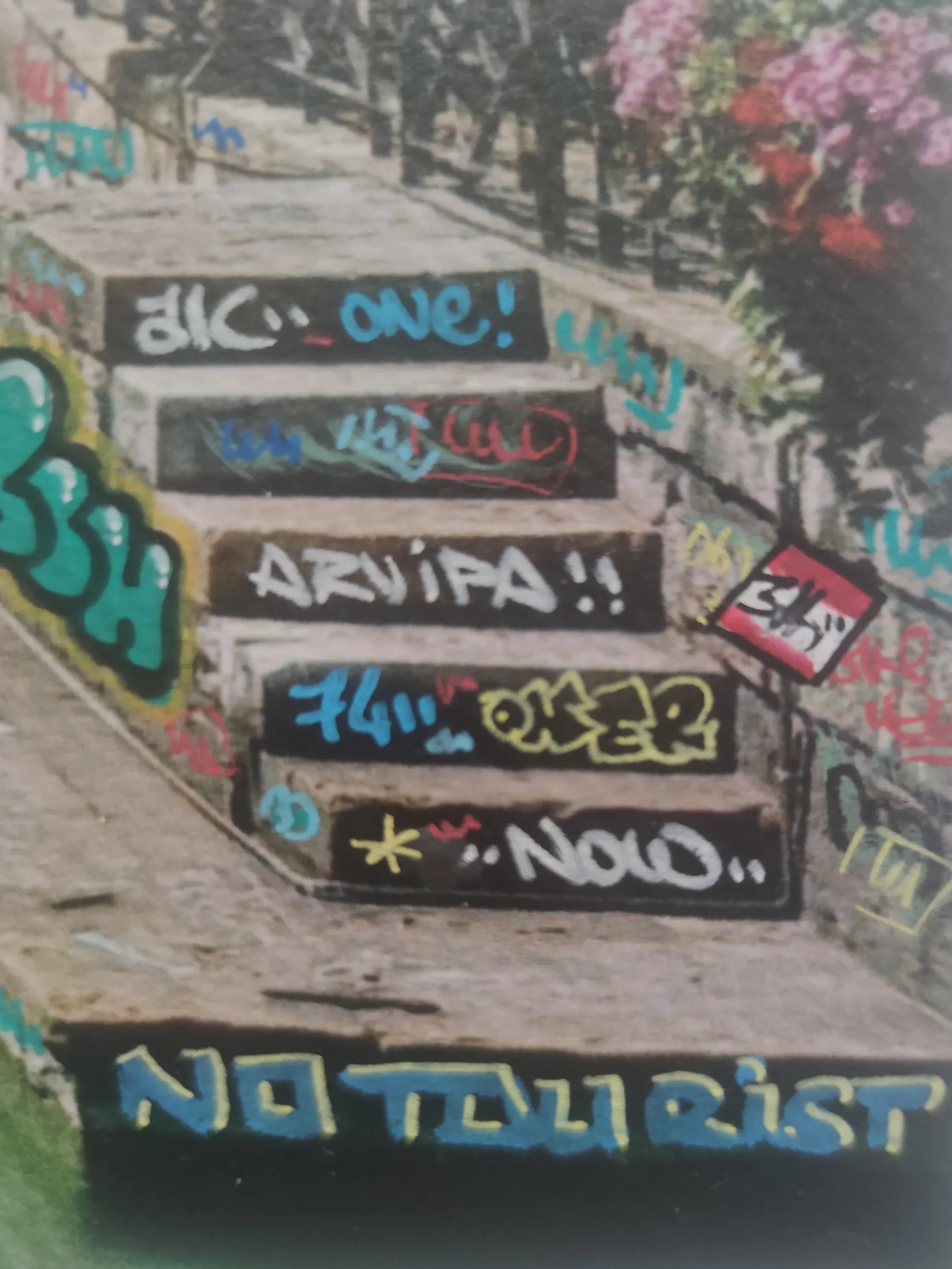 Editions d'art de BLACH a pour titre  Annecy style street art dim : BLACHprix:100
