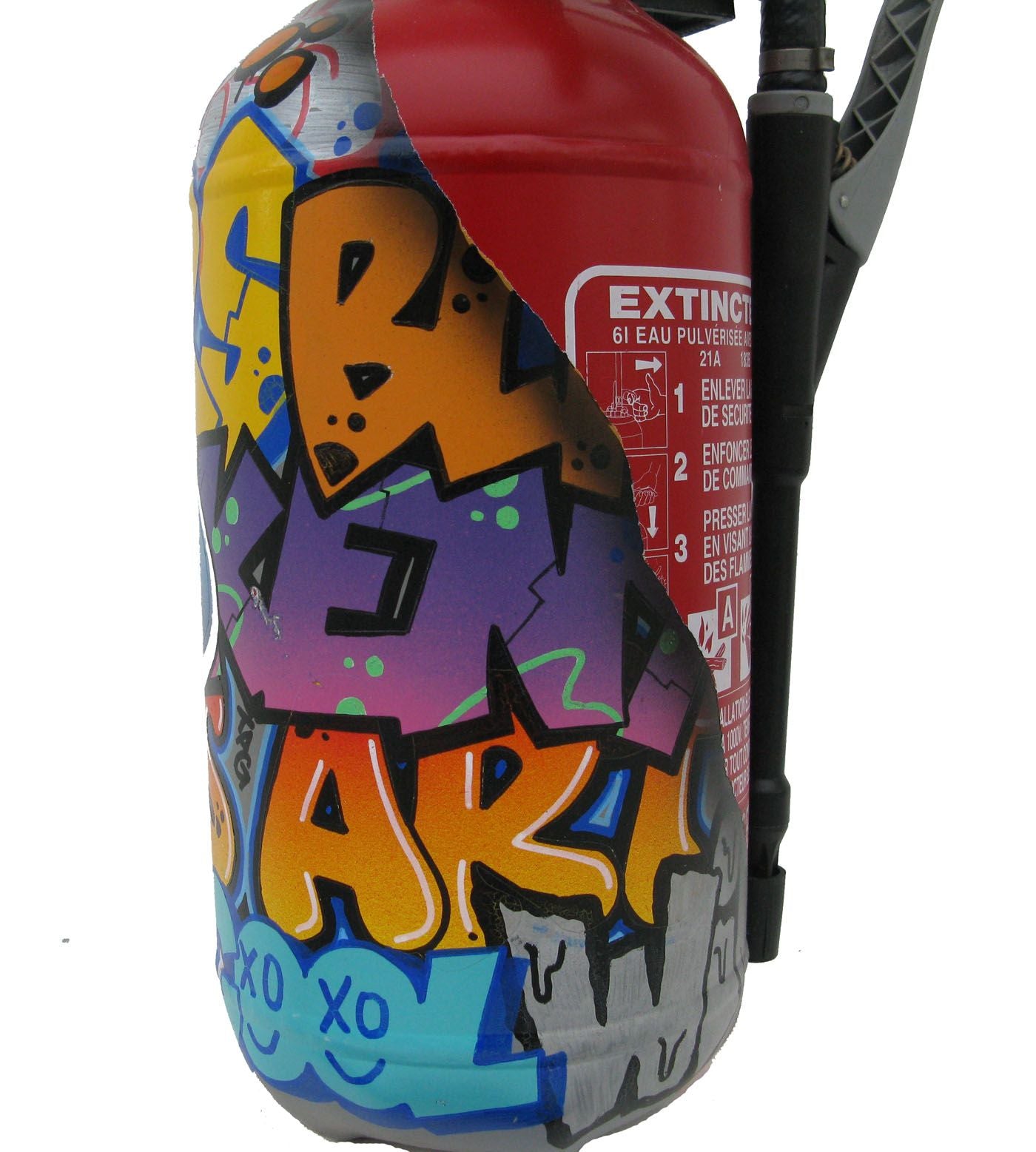 Sculpture de KENY a pour titre  FIRE ART style graffiti, street art dim : KENYprix:600