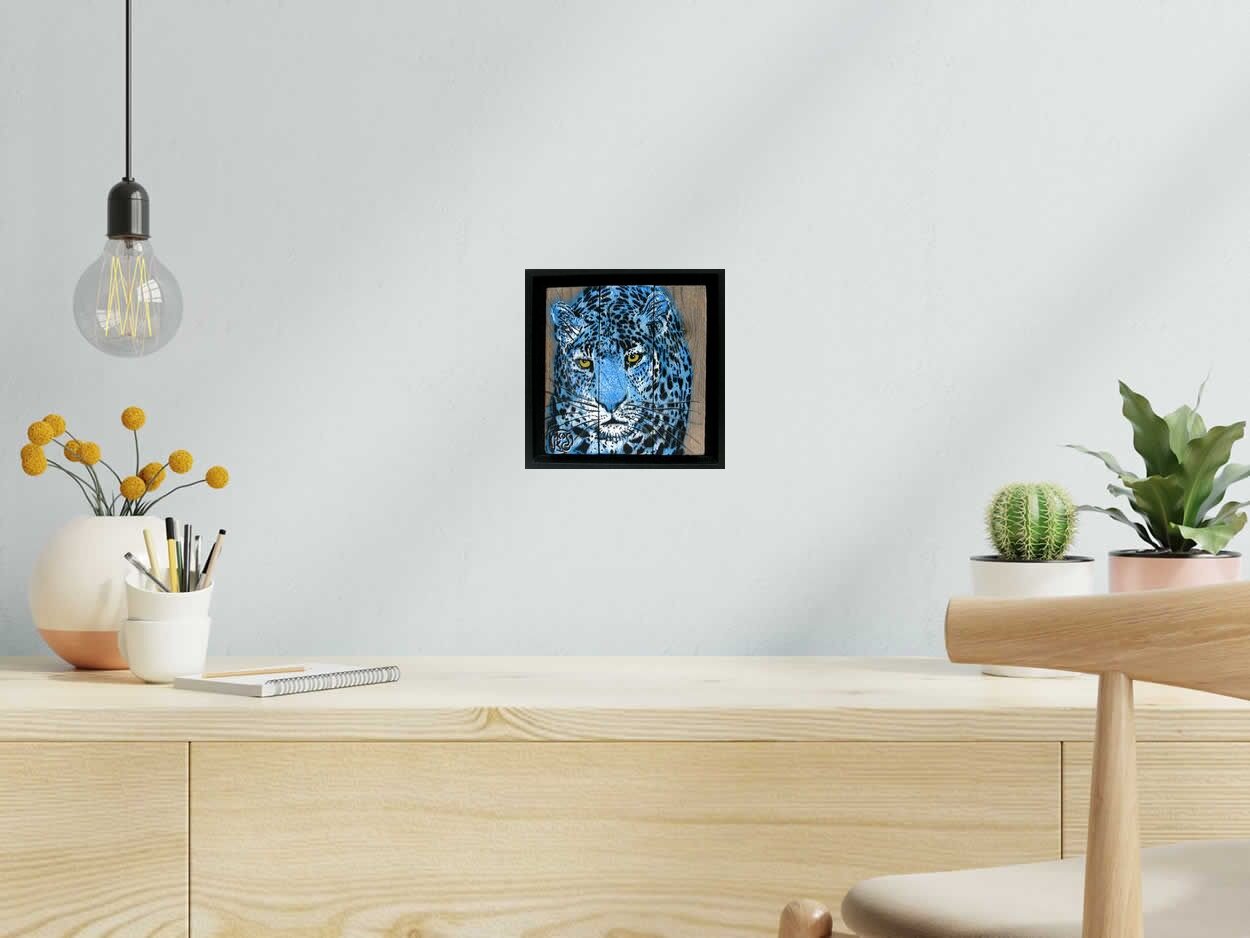 Tableau de MOSKO a pour titre  LEOPARD BLEU DE FACE style figuratif dim : MOSKOprix:420