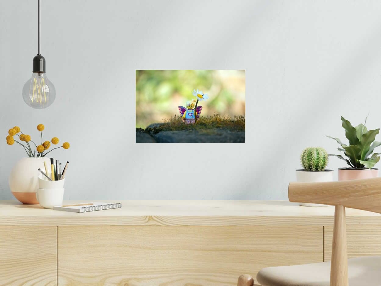 Photo de SAMSOFY a pour titre  LA FILLE PAPILLON style graphique dim : SAMSOFYprix: