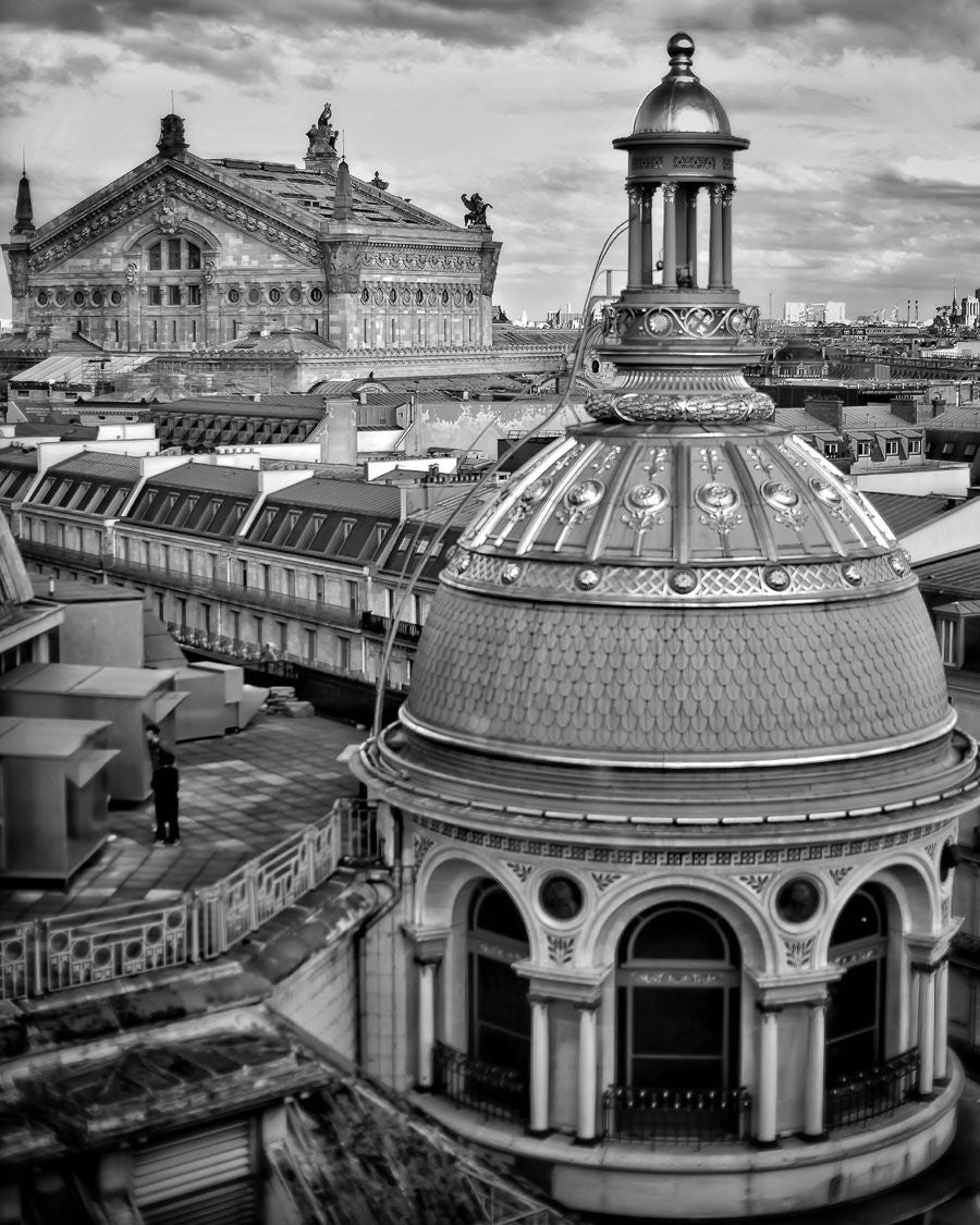 Photographie figuratif petit format blanc et noir COUPOPERA – DOV ADJEDJ – 30 × 24 cm