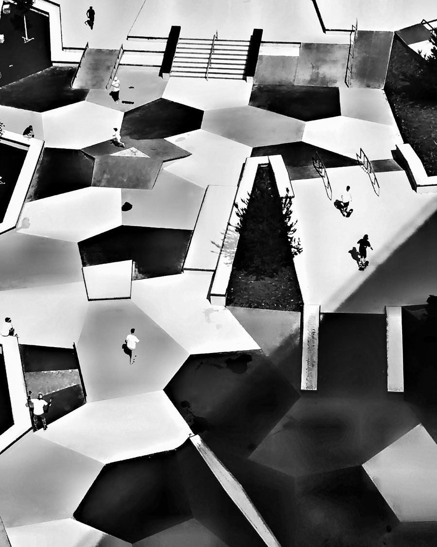 Photographie figuratif petit format blanc et noir PUZZLE – DOV ADJEDJ – 30 × 24 cm